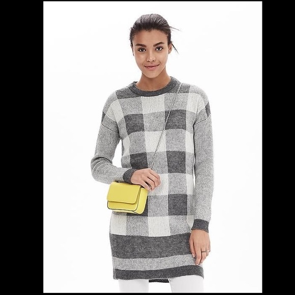 Banana Republic Mini sweater dress - Picture 1 of 7